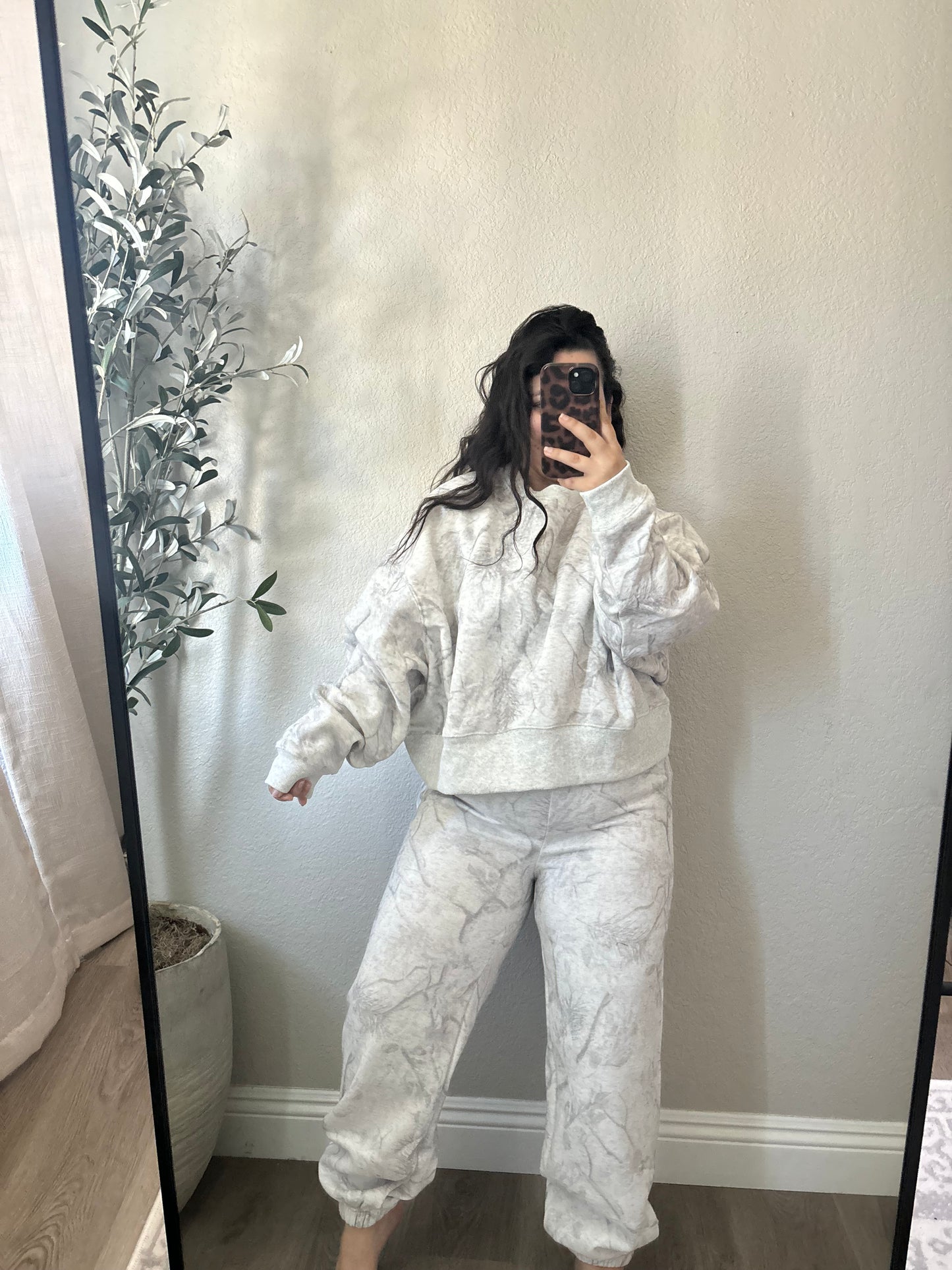 Clouded Comfort Joggers- Camo