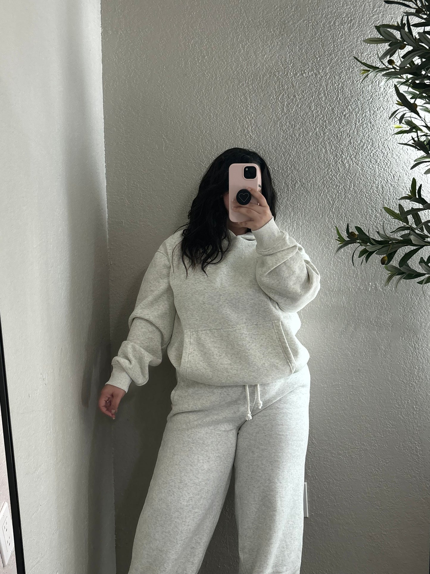 Ari Hoodie