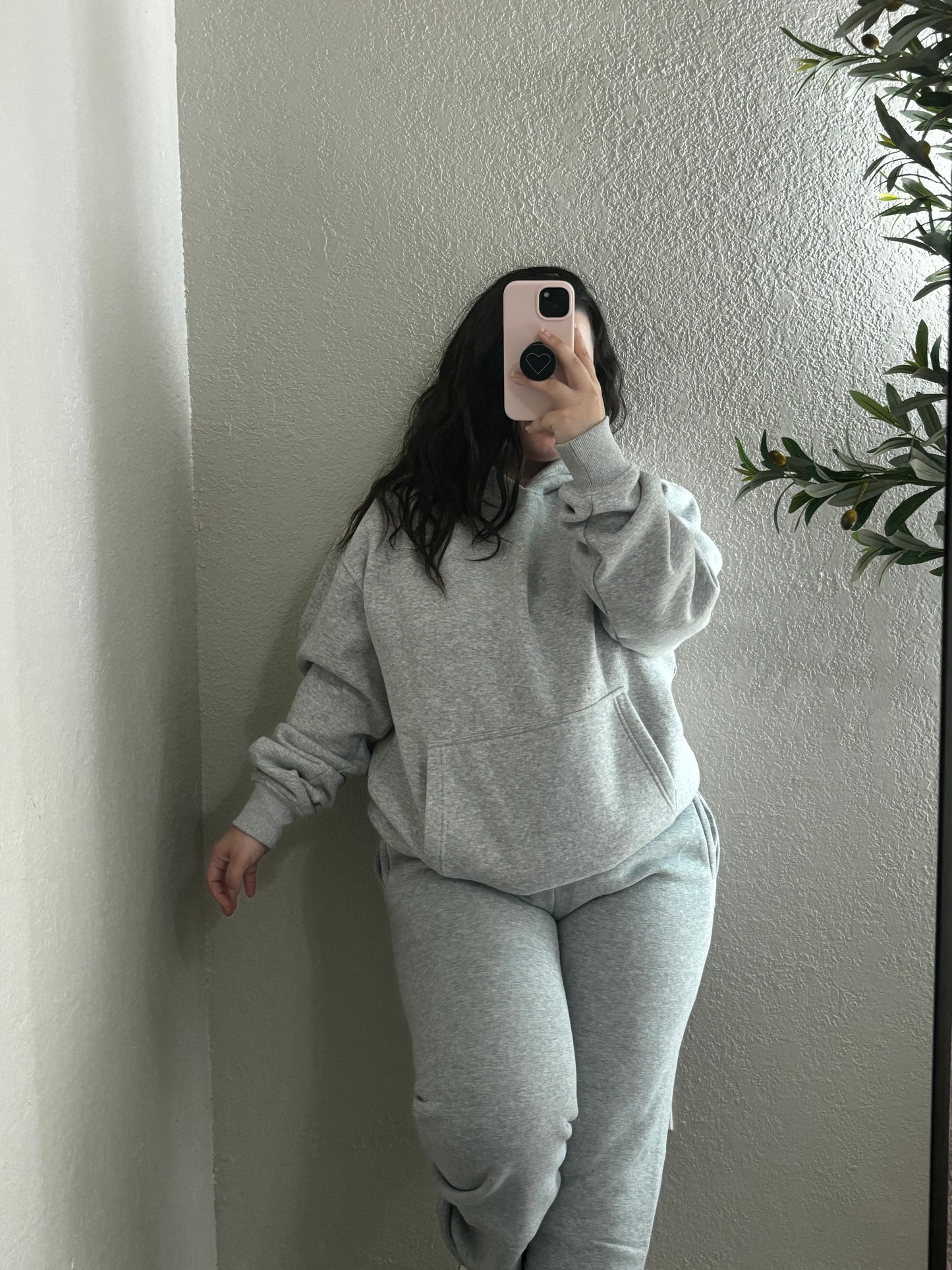 Ari Hoodie