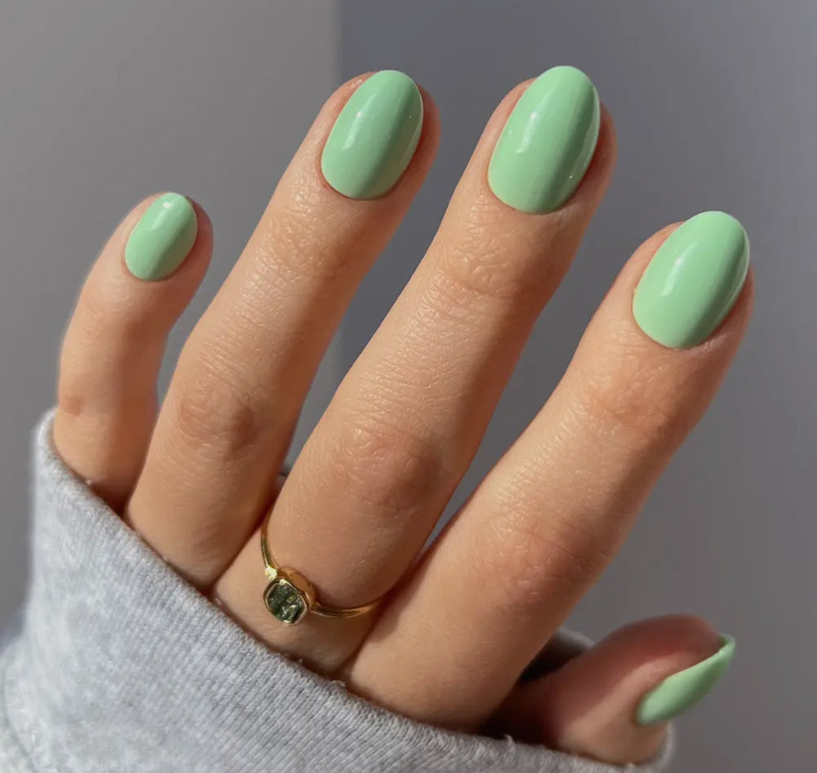 Mint Green Press On Nails- Short Oval