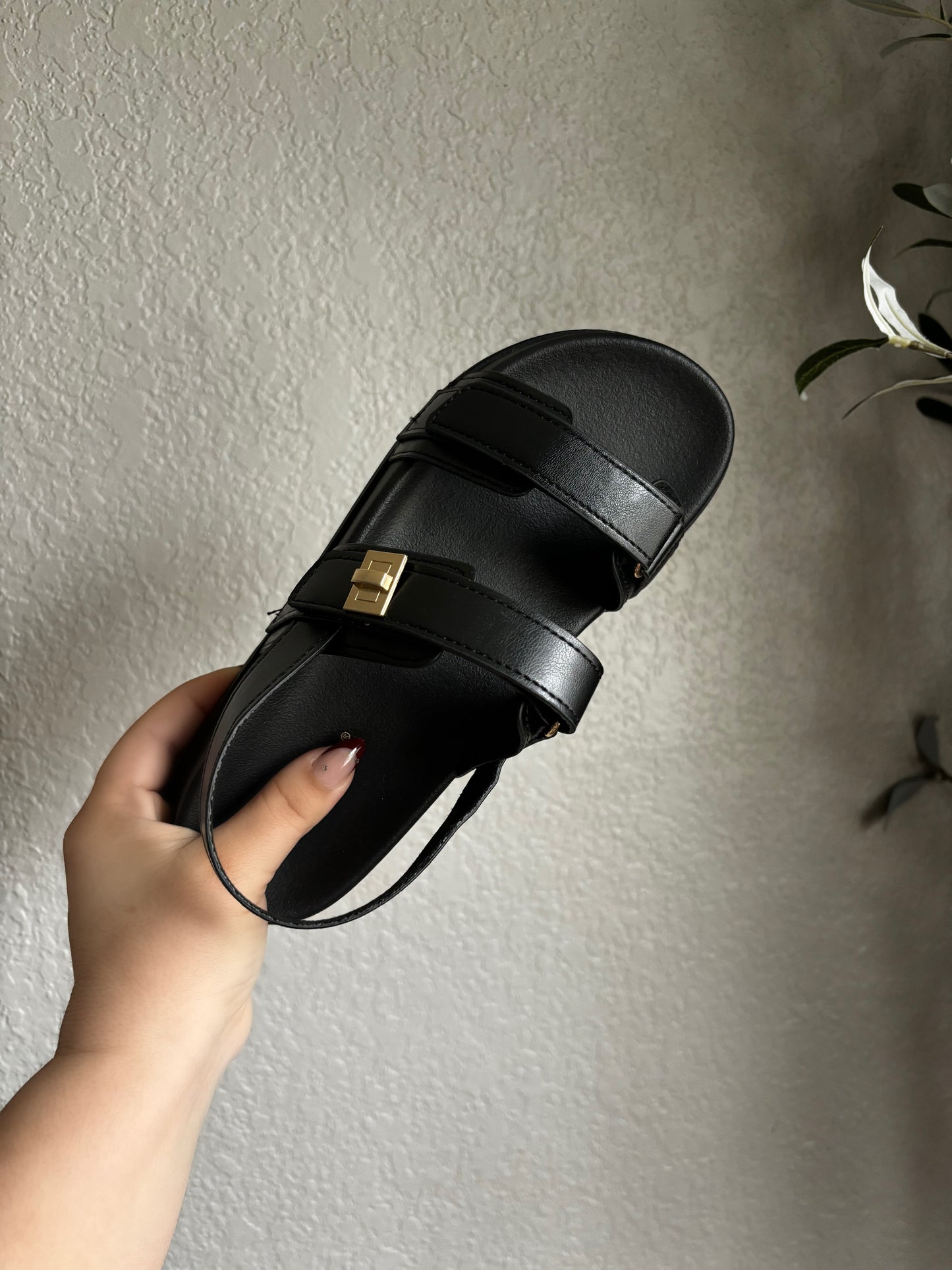 Roam Free Velcro Sandals