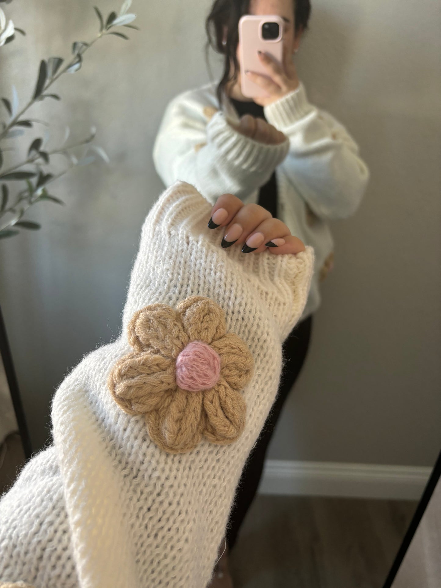 Flor Crochet Cardigan