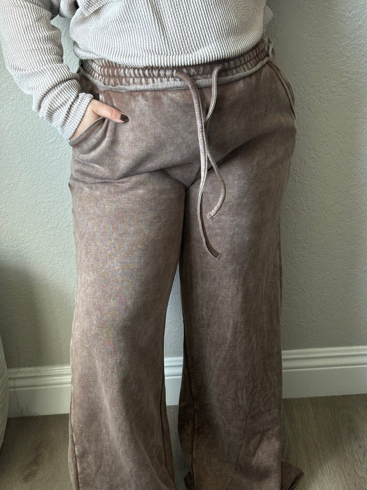 Emma Acid Wash Sweatpants- Mocha