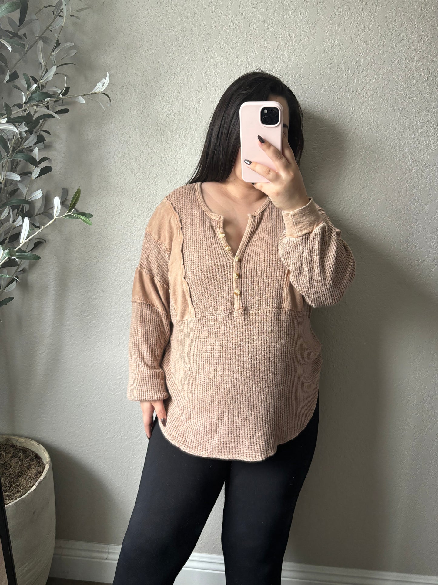 Clara Henley Top- Mocha