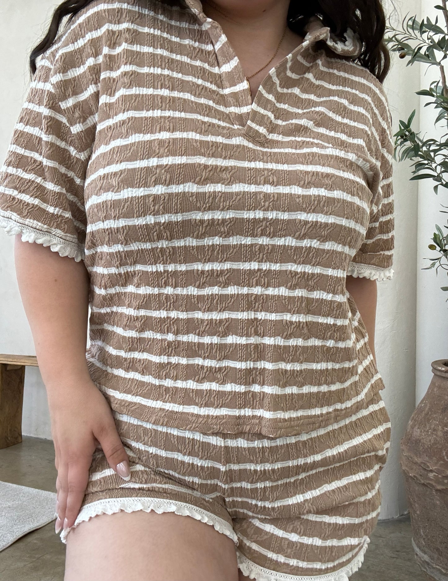 Coffee & Cream Striped Set
