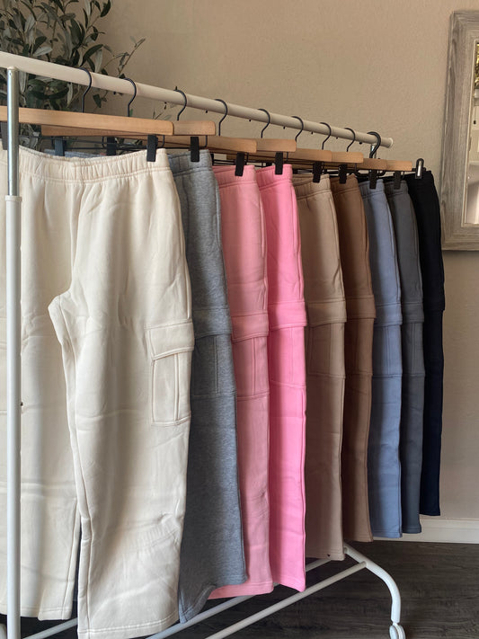 Ari Cargo Sweats