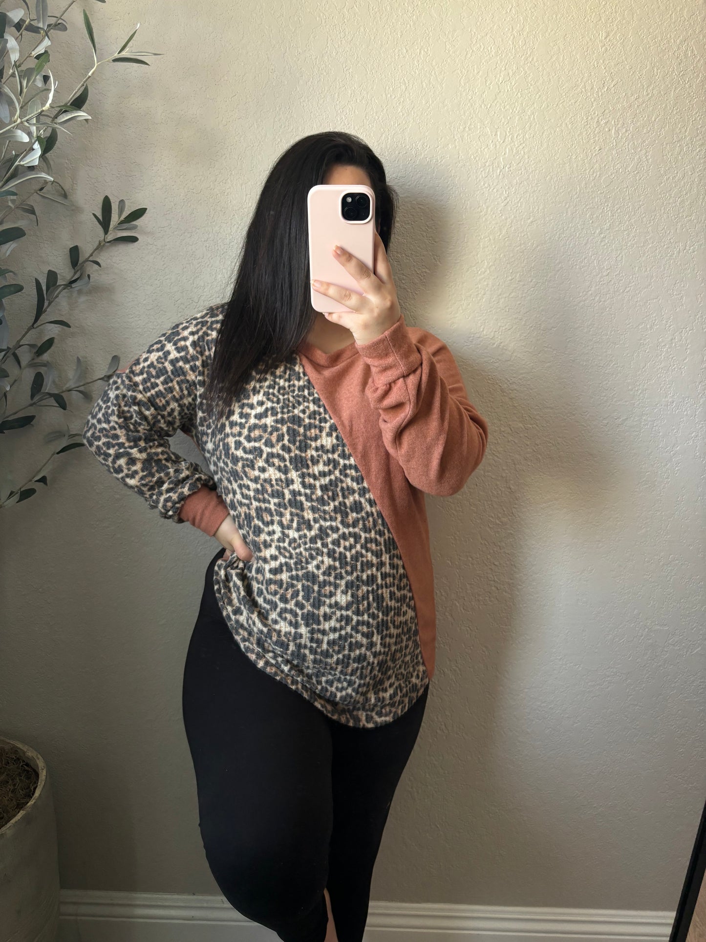 Dana Leopard Long Sleeve