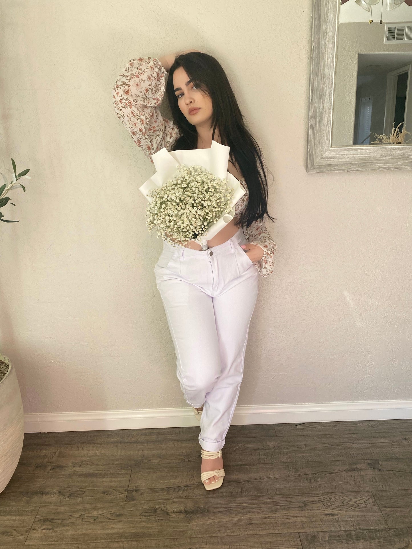 Gabriella Mom Jeans (White)